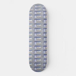 "NewJeans Card Print Skateboard: Ride in Style🐰!" Skateboard