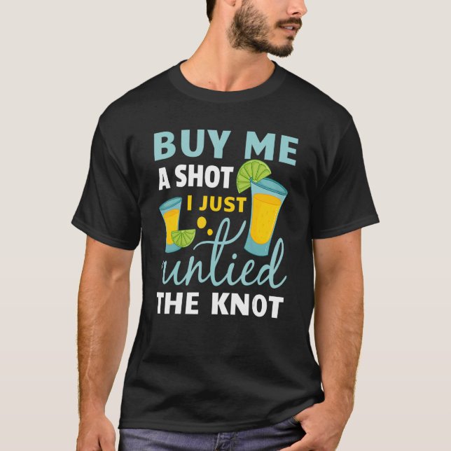 Newly Divorce For Men Women Divorcee Divorce Party T-Shirt (Front)