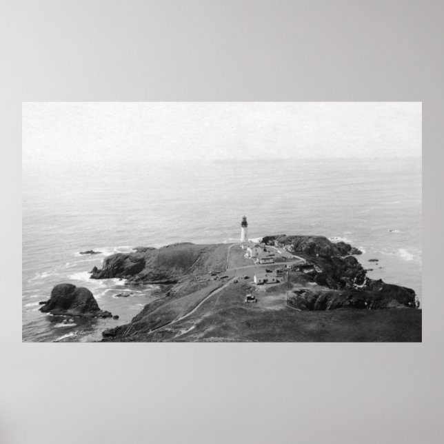 Newport, Oregon Yaquina Lighthouse from Golf Poster (Front)
