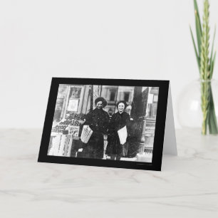 Newspaper Girls Hartford, CT 1909 Card