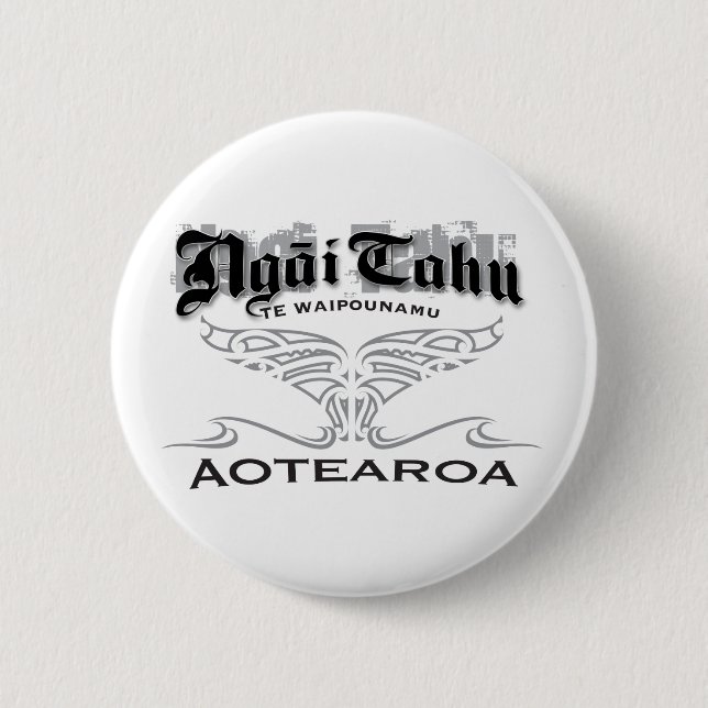 NGAI TAHU WHALE TAIL 2 INCH ROUND BUTTON (Front)