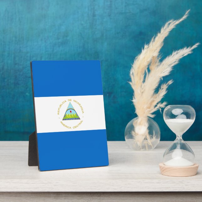 Nicaragua flag plaque (Side)
