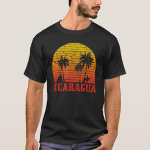 Nicaragua Surfer Vintage Surf Surfing Nica Souveni T-Shirt