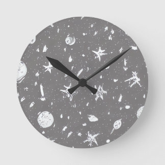 Night sky star night greyscale pattern round clock
