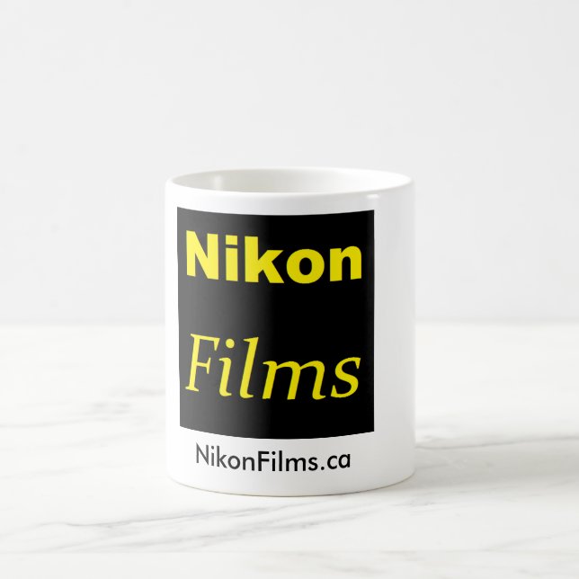 Nikon filme la tasse (Centre)