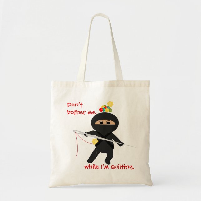 Ninja Quilter avec l'aiguille de couture et le sac (Devant)