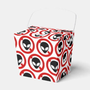 NO ALIENS FAVOR BOX