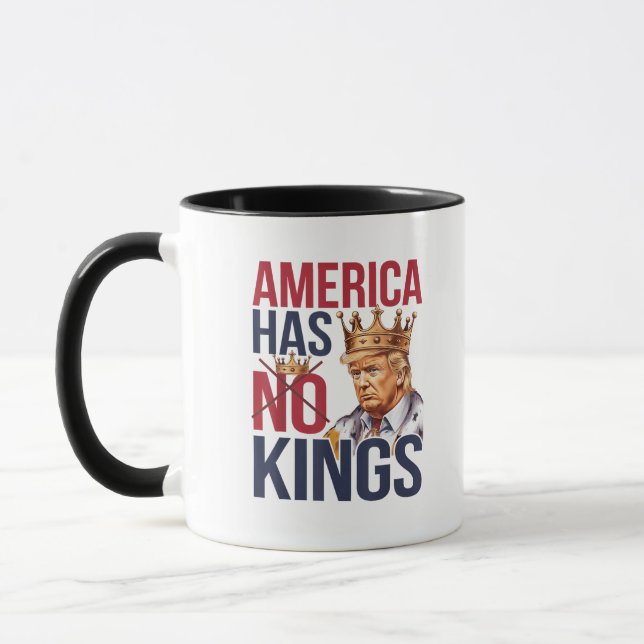 No Kings In America Funny America Has No King Poli Mug (Left)