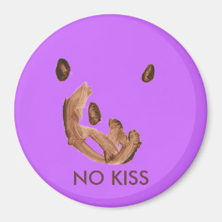 "No Kiss" Magnet by MAXarT
