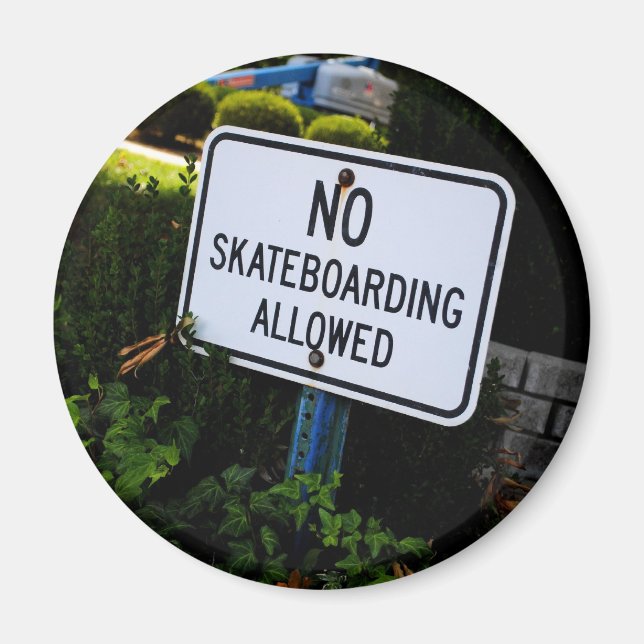 No Skate Boarding Sign Magnet (Front)