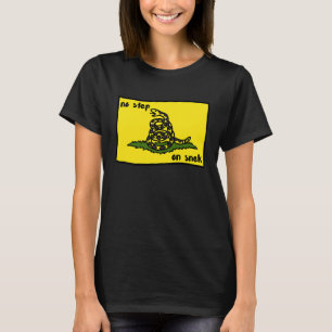 No Step On Snek Gadsden Flag Meme T-Shirt