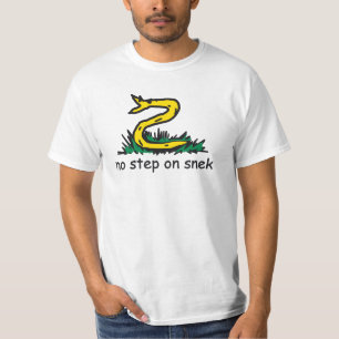 No step on snek memes Gadsden parody SnekRight T-Shirt