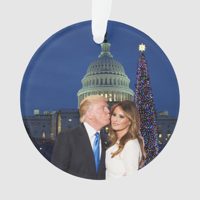 Noël Trump : Donald et Melania (devant)