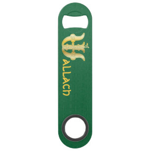 Noeud celtique du 16e siècle Capitale décorative W