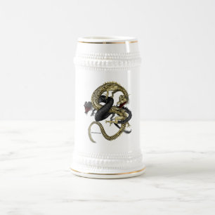 Noir et tasse de dragons d'or