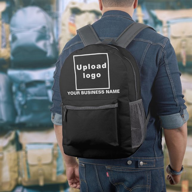 Nom commercial et logo sur le sac à dos noir (Build brand name awareness. Your business name and logo on black backpack.)