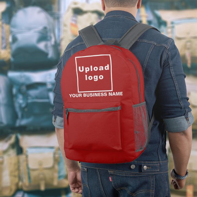 Nom commercial et logo sur le sac à dos rouge (Build brand name awareness. Your business name and logo on red backpack.)