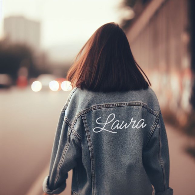 Nom dans la police de script (custom denim jacket with your name)