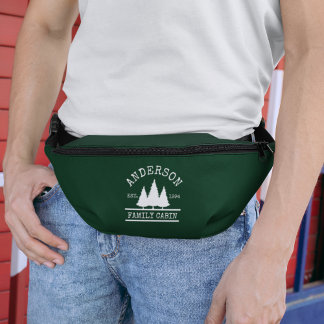 Nom de famille Cabine Forêt verte avec pins