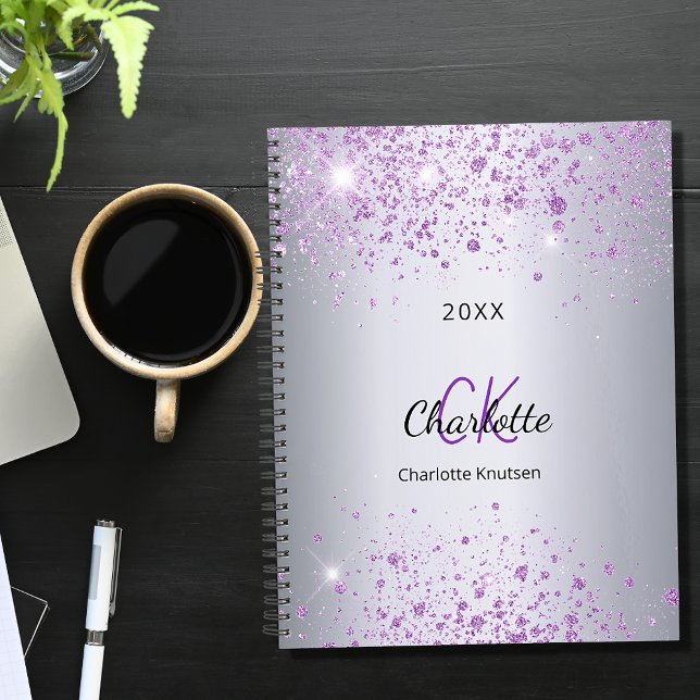 Nom de parties scintillant violet argenté monogram (Créateur téléchargé)
