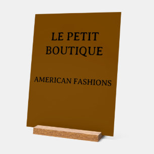 Nom d'entreprise minimaliste sur acrylique brun ru