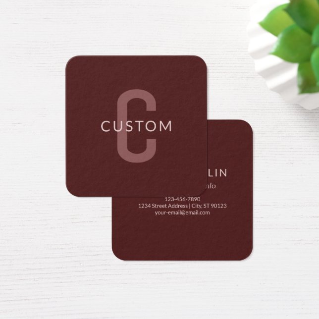 Nom Monogramme d'apparence moderne | Rouge marron (Bureau)