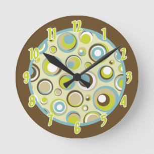 Nom personnalisé Horloge 1970's Retro Circle