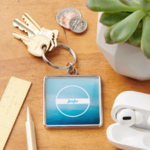 Nom personnalisé sur un porte-clés à dégradé bleu