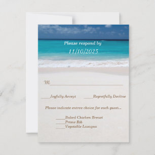 Noms dans les coeurs sur la carte RSVP de mariage 