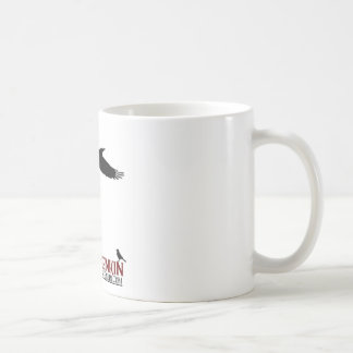 Non votre o moyen Raven de tasse