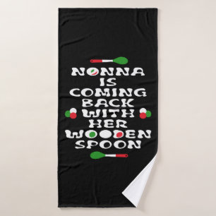 Nonna Revient Avec Sa Cuillère En Bois