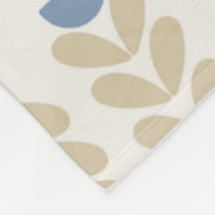 Nordic Laurel Floral Stripe Pattern Fleece Blanket