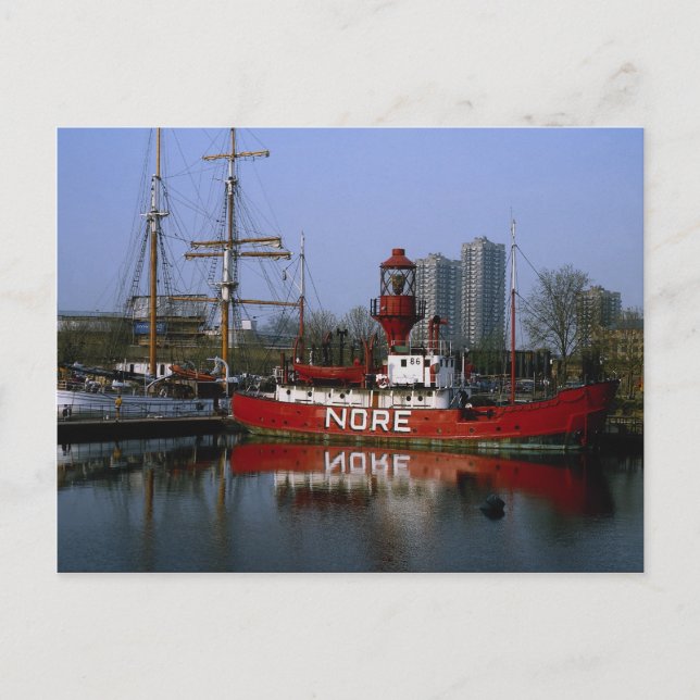 Nore Lightship, St. Kathrines dock, London, Englan Postcard (Front)