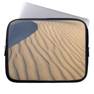 North America, USA, Califorinia, Death Valley 2 Laptop Sleeve
