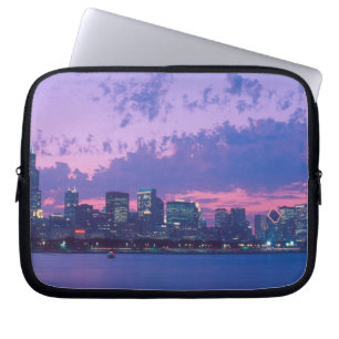 North America, USA, IL. Chicago skyline at dusk Laptop Sleeve