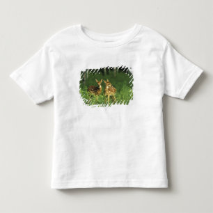 North America, USA, Minnesota. White-tailed 2 Toddler T-shirt