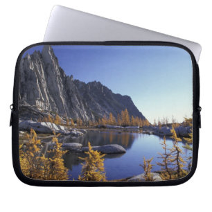 North America, USA, Washington, Enchantment Laptop Sleeve
