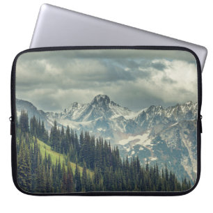 North Cascade: Majestic Mountain Peak. Laptop Sleeve