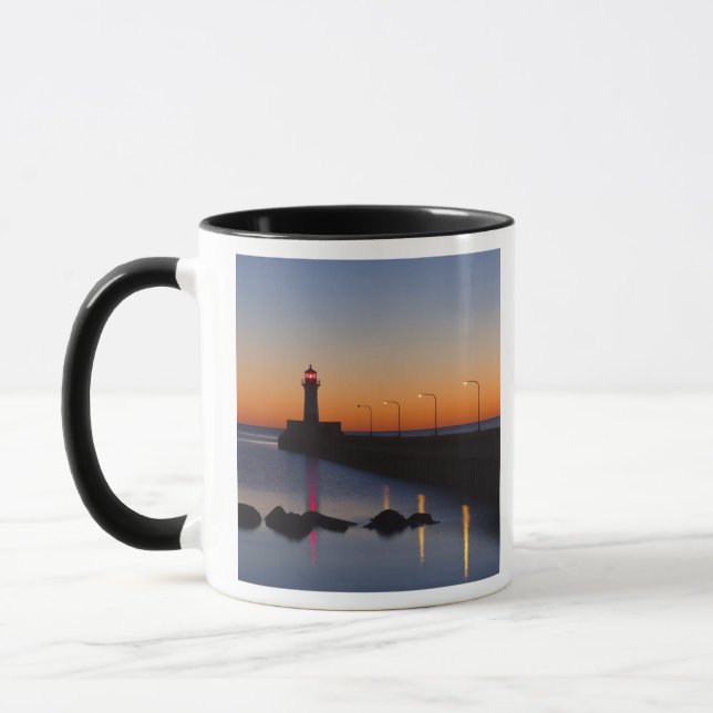 North pier Lighthouse in Duluth, Minnesota, Mug (Left)