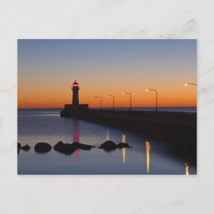 North pier Lighthouse in Duluth, Minnesota, Postcard