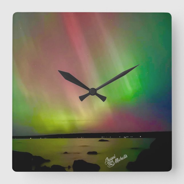 Northern Lights Aurora Borealis Clock (Front)