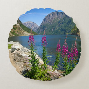 Norway Gudvangen Village Scene Round Pillow