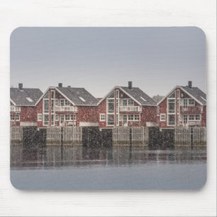 Norwegian cabins in the snow mouse pad
