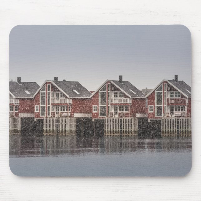 Norwegian cabins in the snow mouse pad (Front)