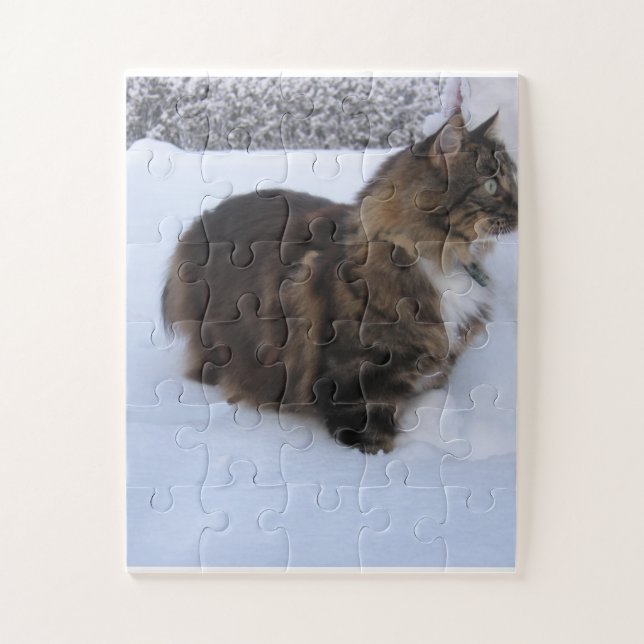 norwegian forest cat in snow jigsaw puzzle (Vertical)