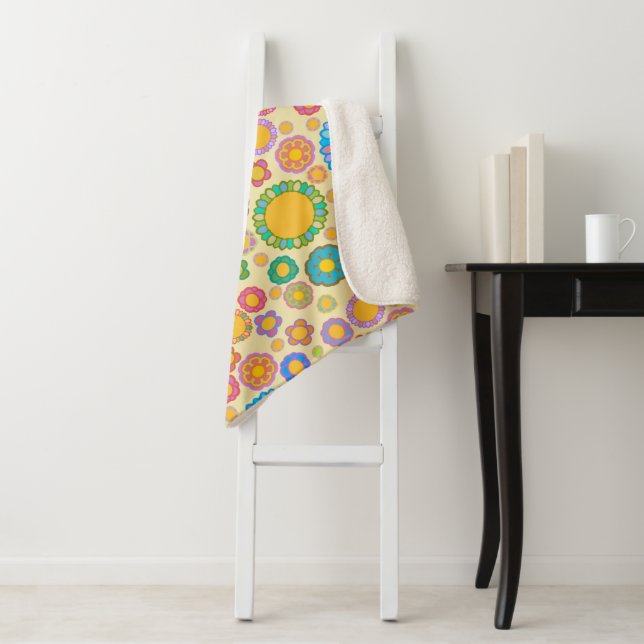 Nostalgic Flora Cream Sherpa Blanket (In Situ)