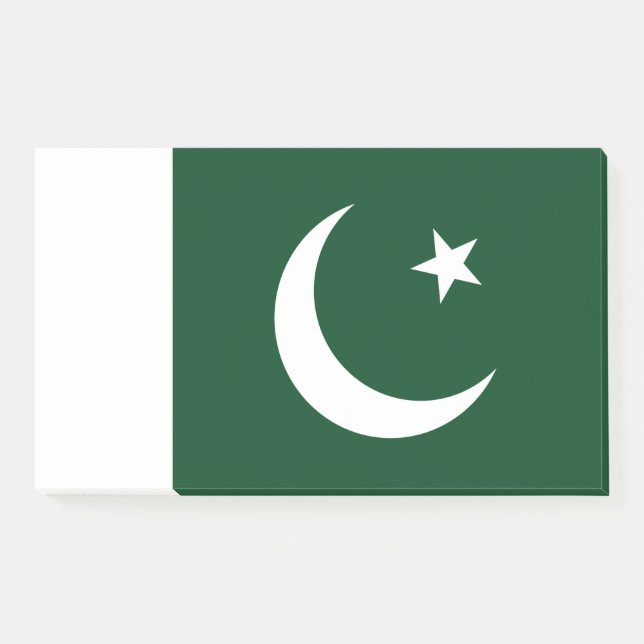 Notes with flag of Pakistan (Front)