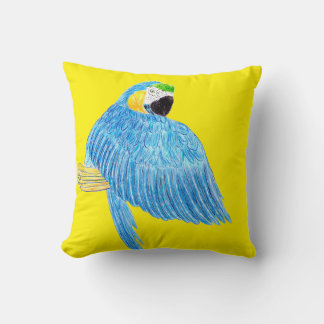 Nothing to See here Parrot Throw Pillow