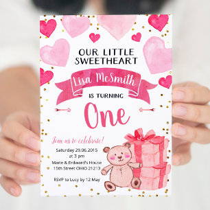 Notre petite amie fait une invitation