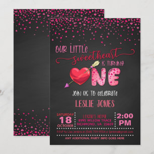 Notre petite amie tourne une invitation B